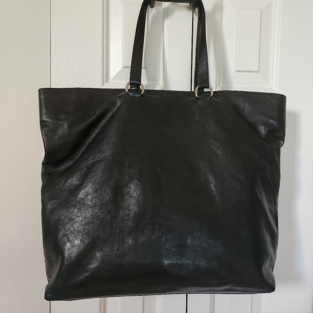 Leather Prada tote bag